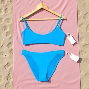 Good American Deep Scoop Bikini Top with Matching Bottoms In Atomic Blue NWT